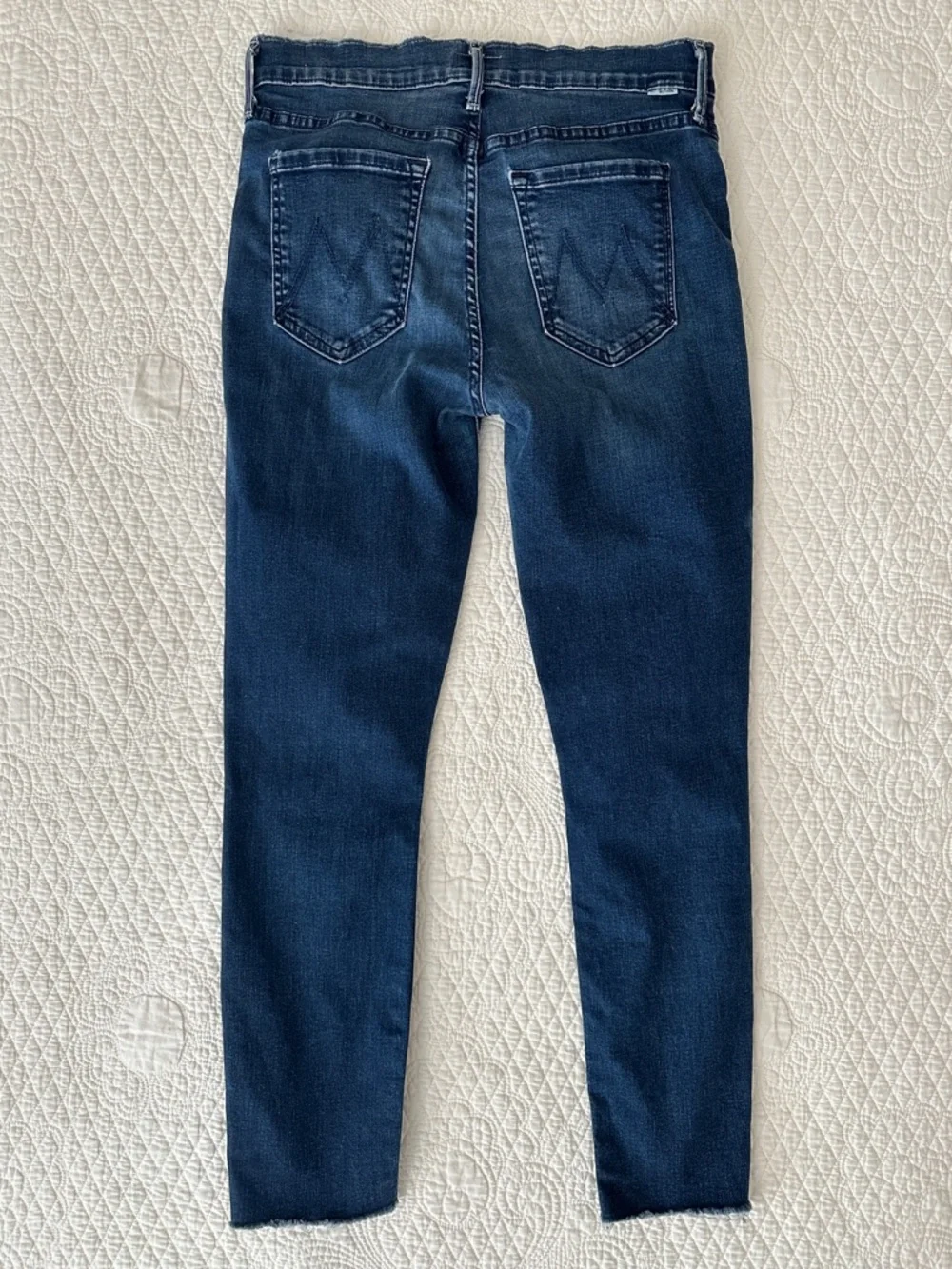 MOTHER Double Fray Charmer Crop Jean in Photo Finish Size 29